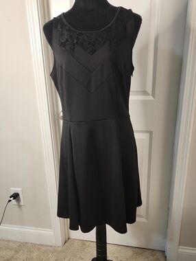 attention Black Sleeveless Lace Yoke Mini Dress - Size L